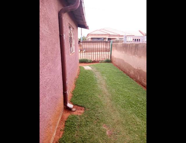2 BEDROOM HOUSE FOR SALE IN SOSHANGUVE SOUTH